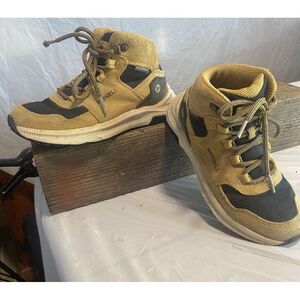Kids Unisex Merrell  Montario 85 Mid-Rise‎ Hiking Boots-Great Condition-Size 13M